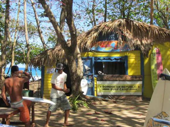 Sufring school in Playa Encuentro Beach, Cabarete, Dom Rep