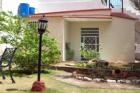 [150]  Nice bungalow for rent. It has