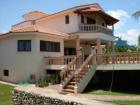 [1637]  Hillside house w/ Ocean view-
4 bed/3